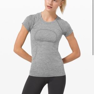 Lululemon swiftly tech short sleeve